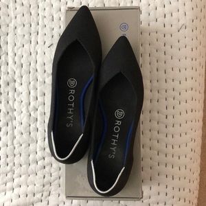Rothy’s black flats